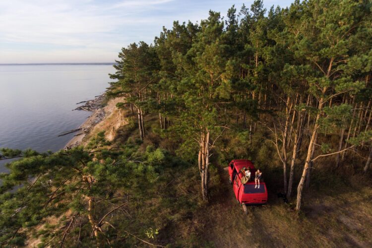 Захопливий краєвид Балтики підірвав мережу: відео, що стало сенсацією!