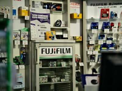 Друкуємо та виробляємо на замовлення, грамоти, візітки, фотографії. Робимо на фотопаперу.