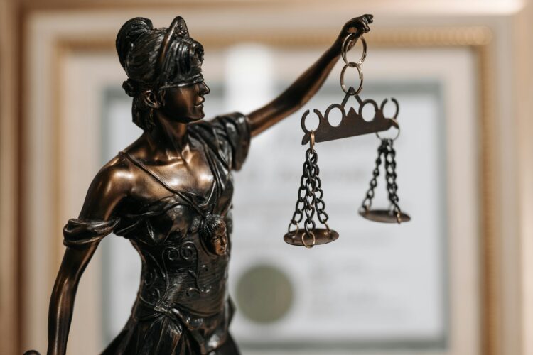 🔴 Суд ЄС вирішить долю сотень мігрантів: чому карта побиту гальмується роками?