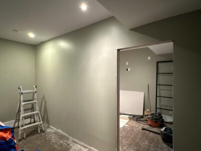 Професійний ремонт: від шпаклювання до плитки