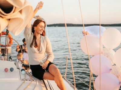 Туризм, відпочинок на яхтах/катамаранах.