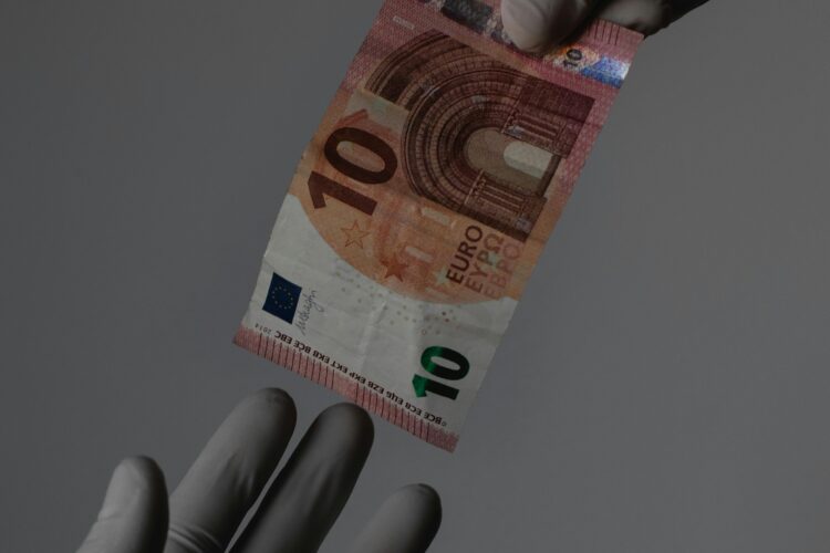 Близько 2000 польських фірм, серед яких є й українські, зобов’язані відшкодувати 800 тисяч злотих.