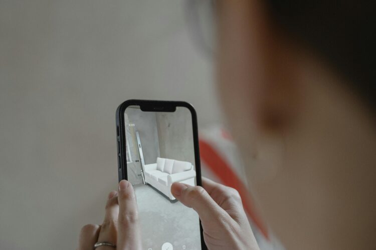 У Польщі планують дозволити громадянам перевіряти свої майбутні пенсії за допомогою мобільного додатку.