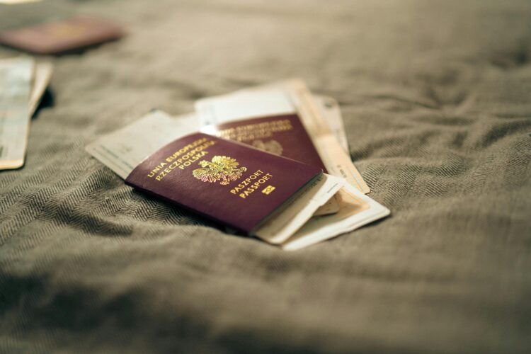 Польща шокувала мігрантів: ці 7 країн більше не під захистом — депортації вже на порозі!