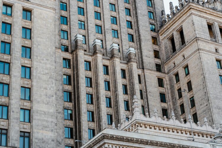Шокуючі факти про Палац культури і науки у Варшаві: що приховує легендарна споруда?