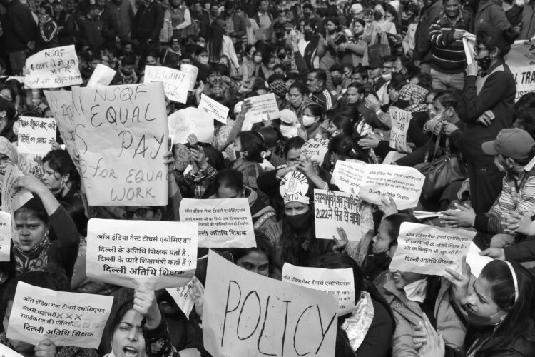 Польща готується до масштабного мітингу 28 липня — що викликало нову хвилю незадоволення?