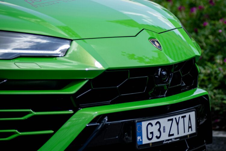 «Поляки в гніві через “українське” Lamborghini – правда вразила всіх!»