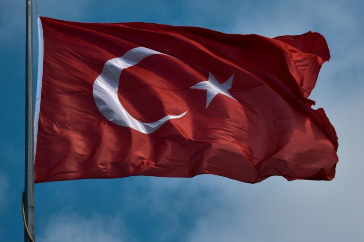 Свята скасовують? У Польщі готують шокуючі зміни до вихідних – дізнайся, коли доведеться працювати!