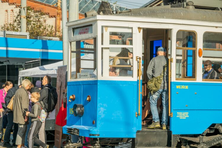 У день фінального матчу Ліги конференцій у Вроцлаві запустять додаткові маршрути транспорту