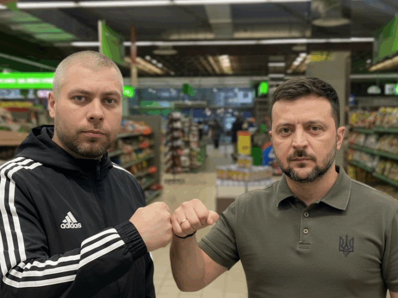 Фото с знаменитостью за копейки